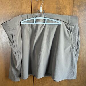Athleta Taupe Performance Skort with Zippered Pockets